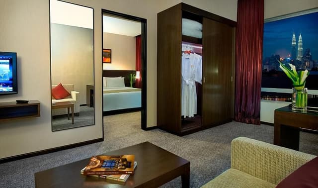 Executive Suite King