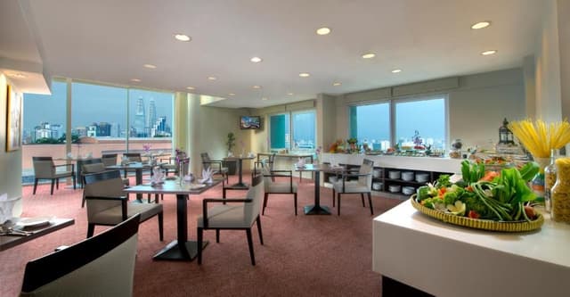 Executive Club King or Twin