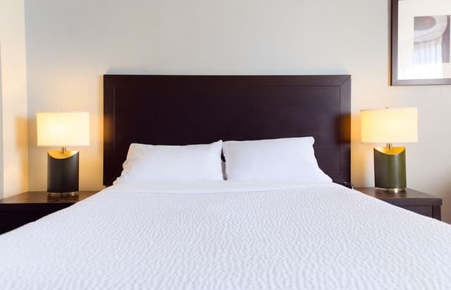 Standard Room, 1 Queen Bed