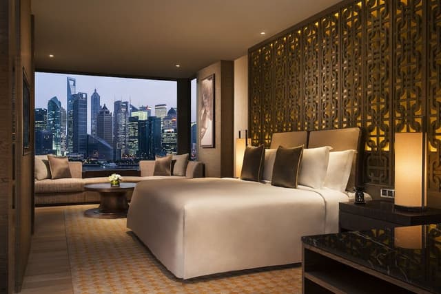 Panorama Bund Retreat - King Bed Room