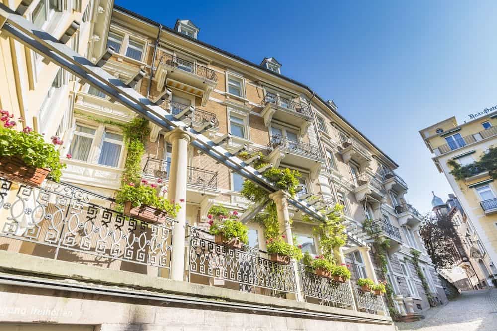 Heliopark Bad Hotel zum Hirsch Heliopark Bad Hotel zum Hirsch