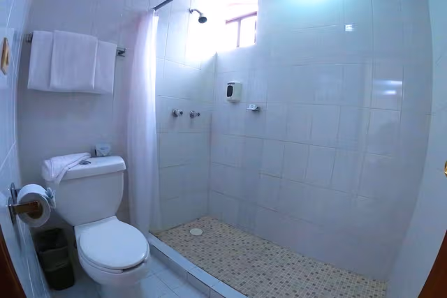 1 Double 2 Single Beds, Non-Smoking