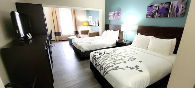 Suite, Multiple Beds, Non Smoking