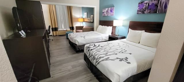 Suite, Multiple Beds, Non Smoking