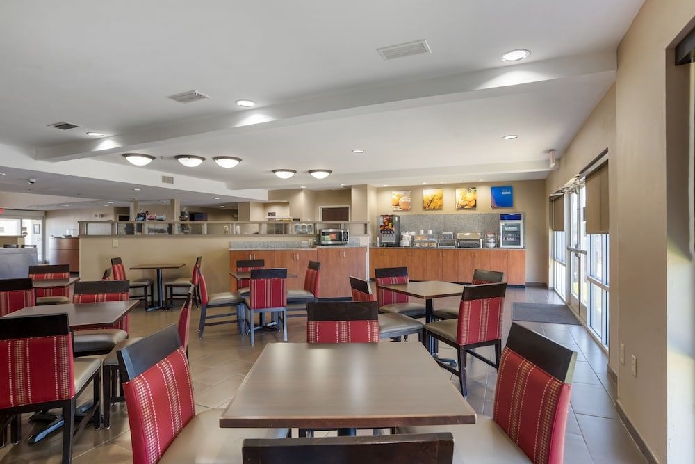 COMFORT SUITES FOLEY2