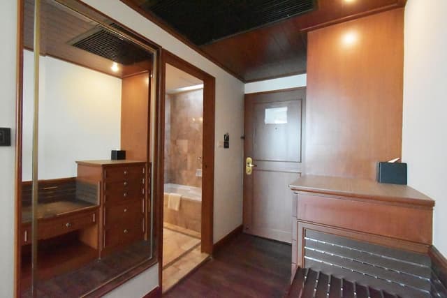 Sky View Premier Room