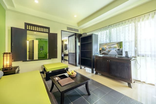 Gold Suite