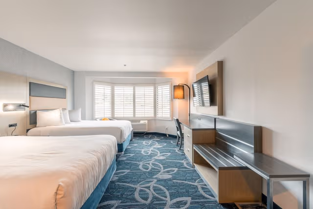 Deluxe Room, 2 Queen Beds, Accessible
