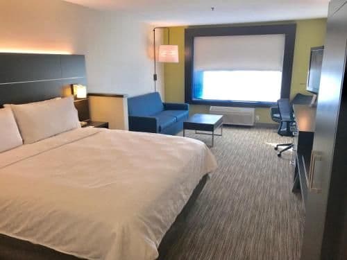 1 Bed Suite Non-Smoking