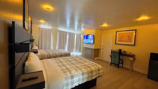 Basic Room, 2 Queen Beds