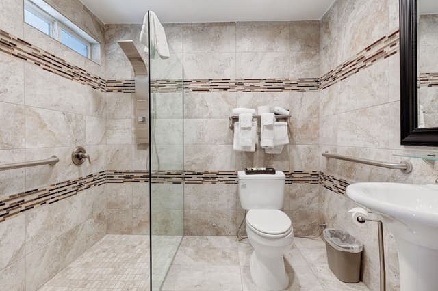 Room, 1 Queen Bed, Accessible, Patio (Pet Friendly)