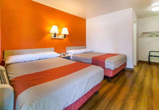 Standard Room, 2 Double Beds, Non Smoking