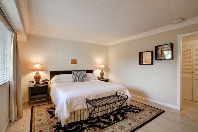 Room, 1 King Bed, Kitchenette