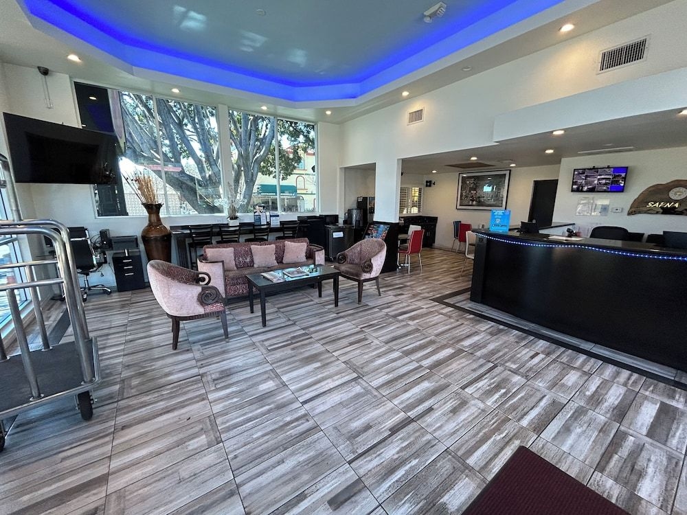 SUPER 8 PASADENA/LA AREA3