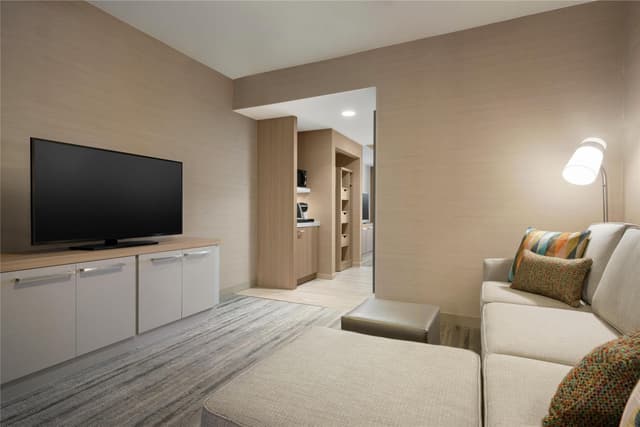1 KING BED JUNIOR SUITE WITH SOFABED
