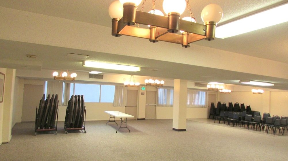 SATELLITE HOTEL4