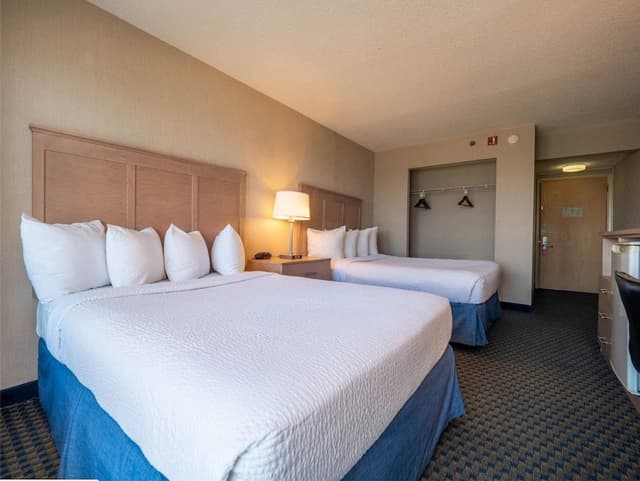 Room, 2 Double Beds, Oceanfront, Balcony