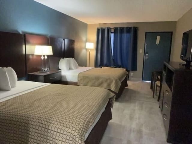 Deluxe Room, 2 Queen Beds, Non Smoking (Non Pet Friendly)