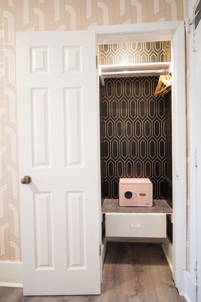 Premium Single Room, 1 King Bed