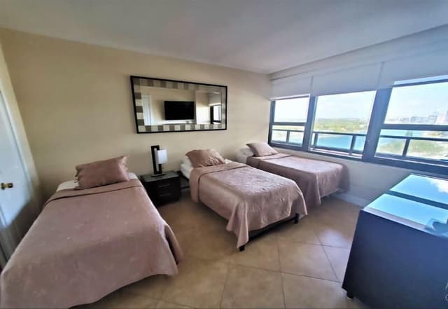 Apartment, 3 Bedrooms, Balcony, Ocean View