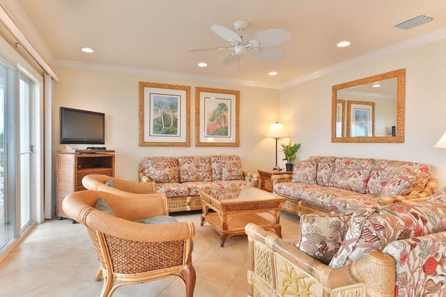 Tortuga Inn #258