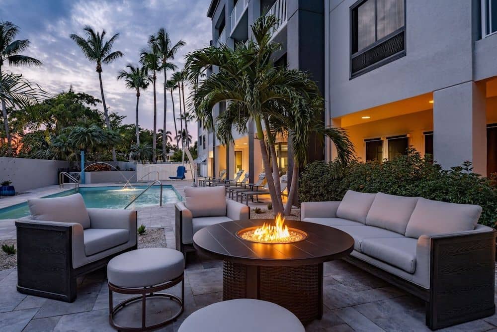Courtyard By Marriott Naples Courtyard By Marriott Naples