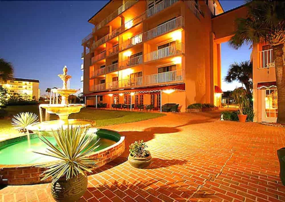 THE INN AT COCOA BEACH