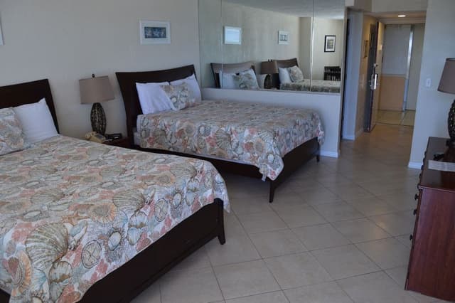 Suite, 2 Queen Beds
