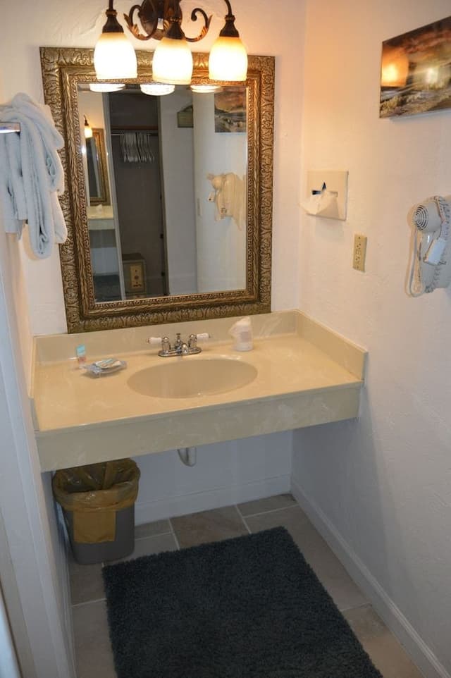 Basic Suite, 2 Queen Beds