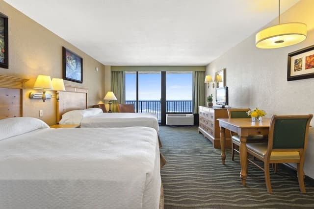 Standard Room, 2 Queen Beds, Kitchen, Partial Ocean View