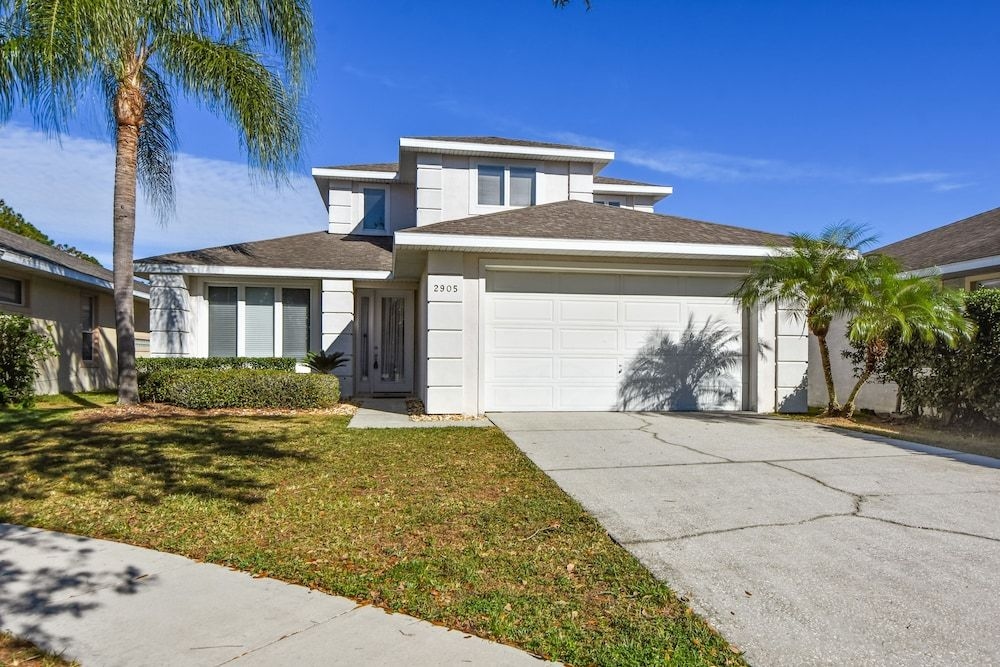 Advantage Vacation Homes2