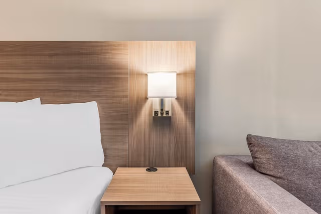 Suite, 1 King Bed, Non Smoking, Kitchen