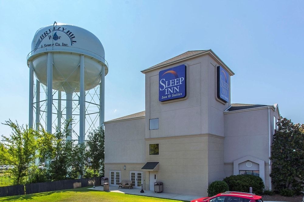 Sleep Inn & Suites0