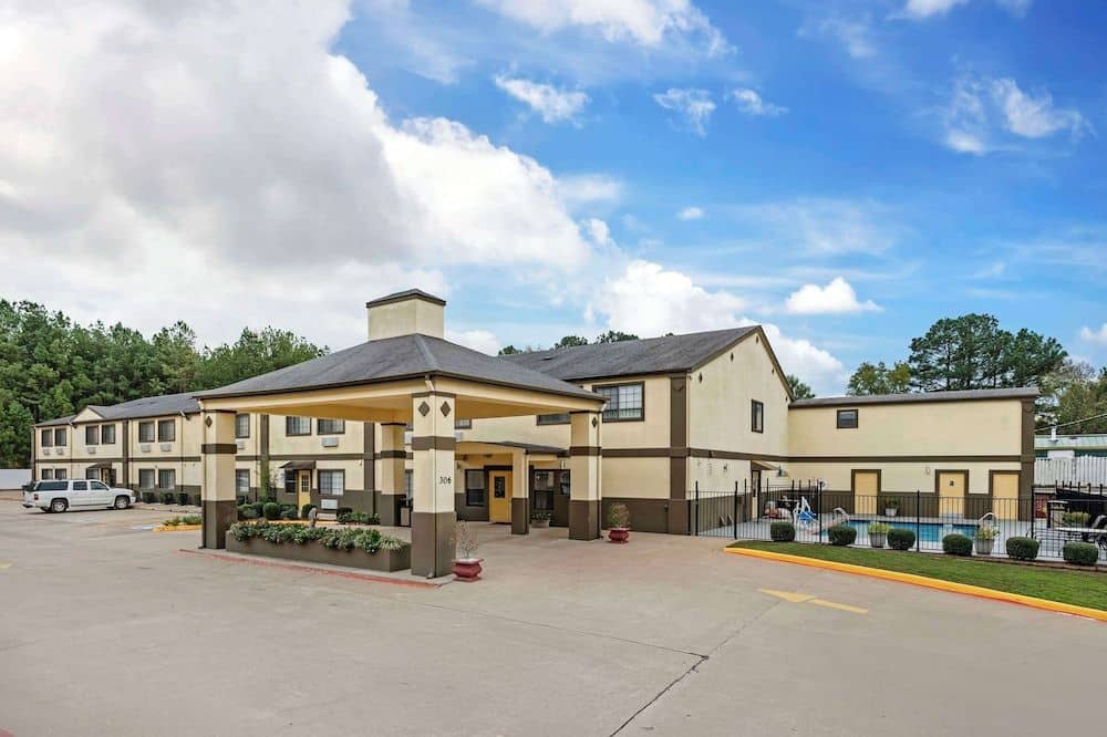 Best Western Pineywoods Inn Best Western Pineywoods Inn