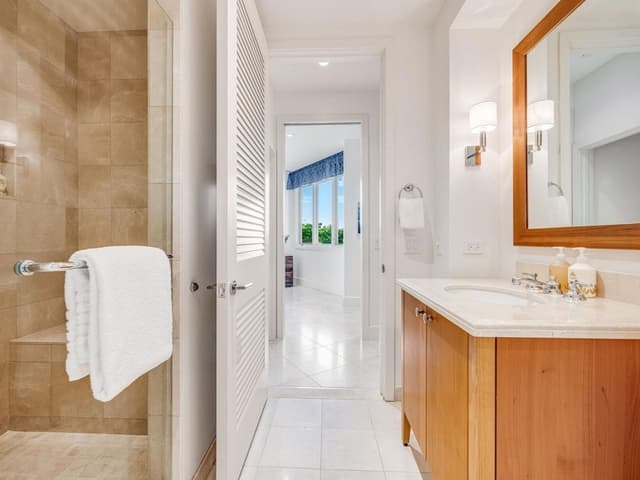 Condo, 3 Bedrooms, Ocean View (508)