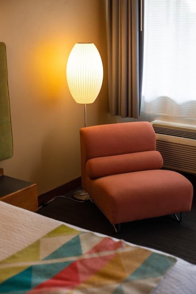 Design Room, 1 King Bed, Courtyard Area