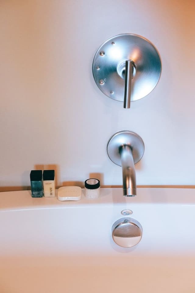 Design Suite, 1 Bedroom, Bathtub