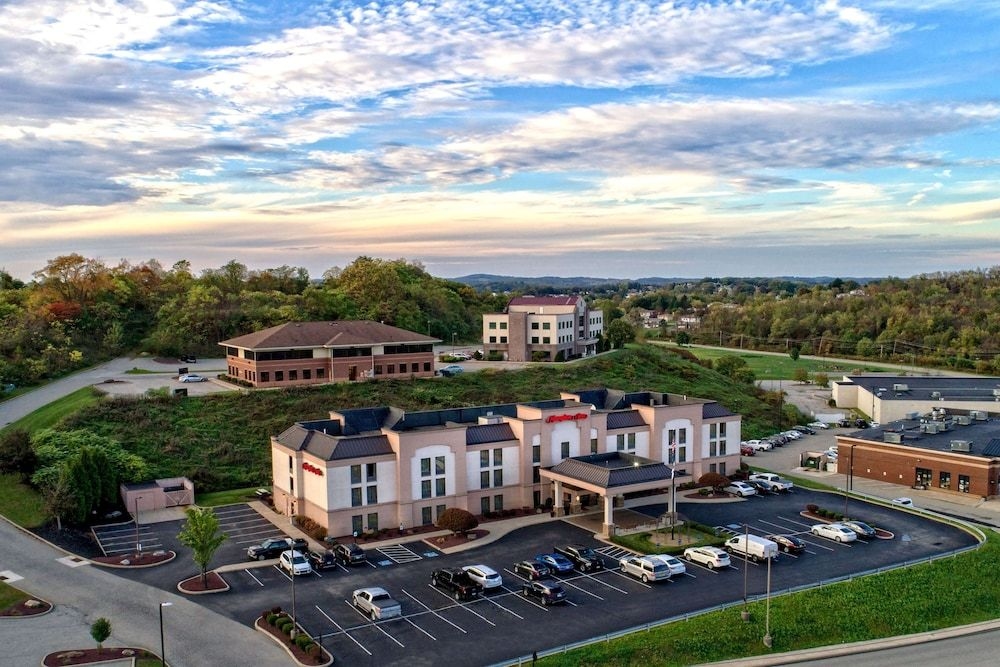 HAMPTON INN GREENSBURG1