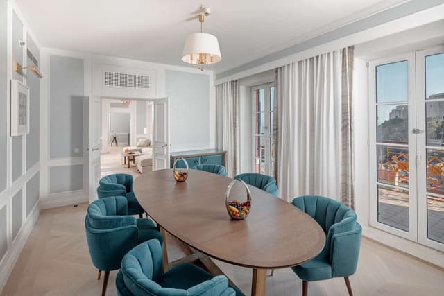 IMPERIAL SUITE