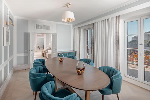 IMPERIAL SUITE