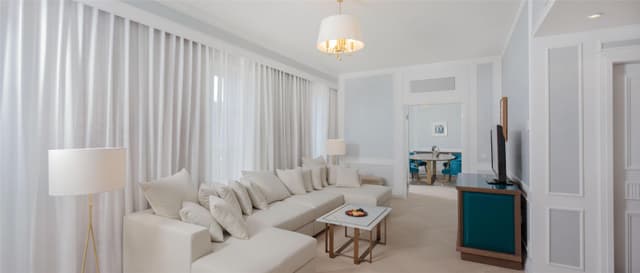 IMPERIAL SUITE