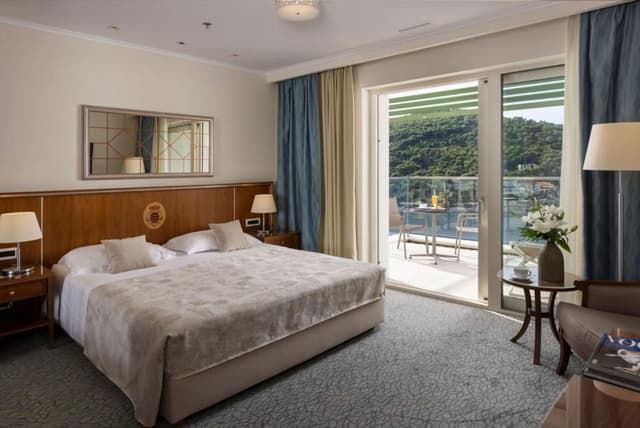 Double or Twin Room with Balcony and Sea View