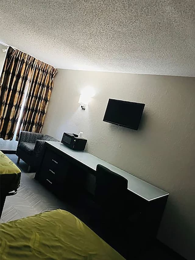 Standard Room, 2 Double Beds, Non Smoking