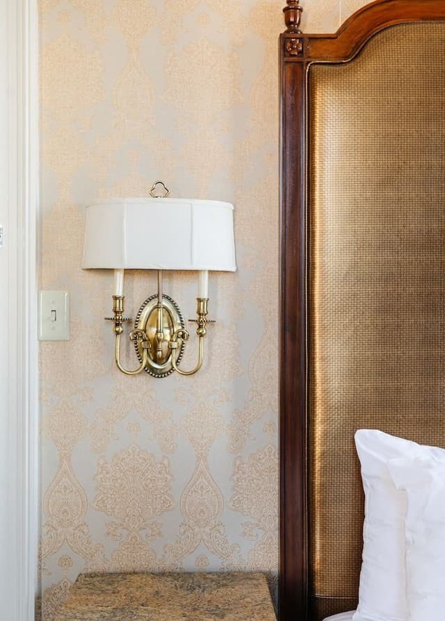 King Room (24/7 Front Desk)