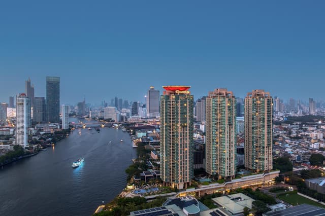 Grand Room River View