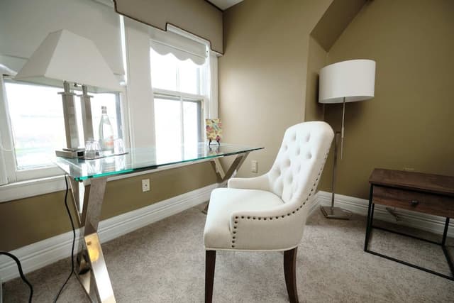 Queen Suite