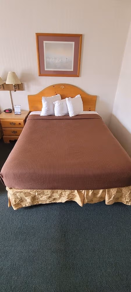 Superior Room, 1 Queen Bed with Sofa, Courtyard View