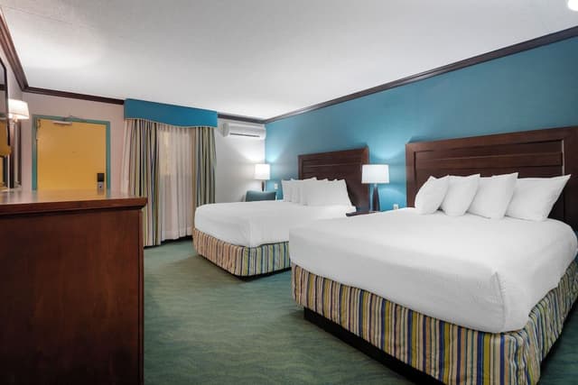 Standard Room, 2 Queen Beds, Accessible, Poolside (Walk-in Shower)