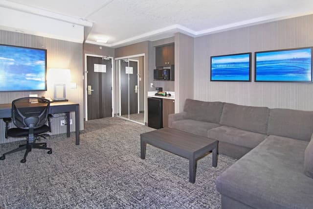 Suite, 1 Bedroom (Living Area)