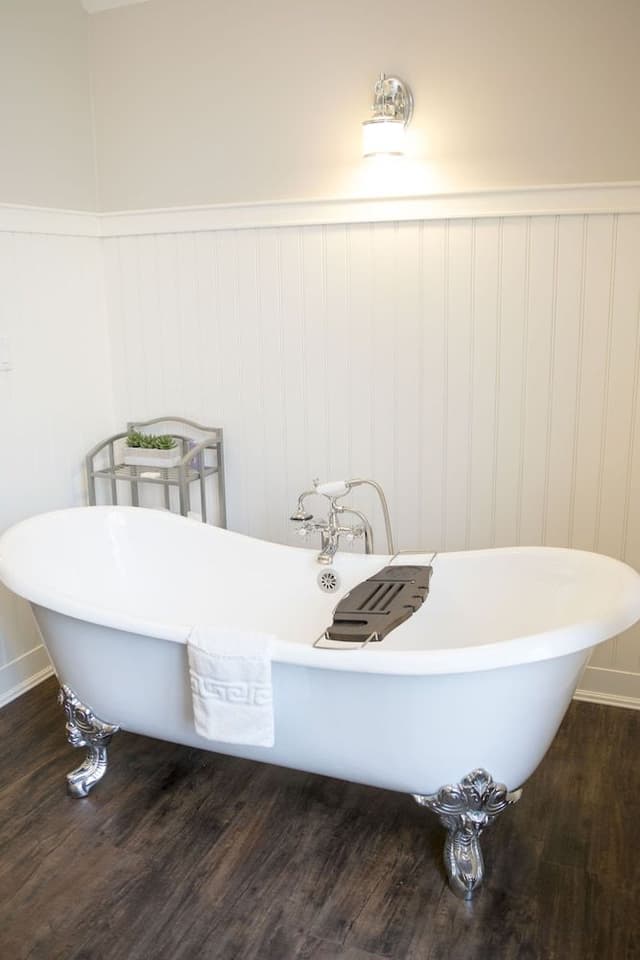 Deluxe King Spa Room